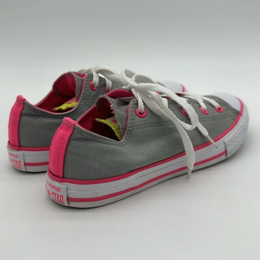 Converse All Star Chuck Taylor Girls Size 4 Double Tongue Sneaker 640578F